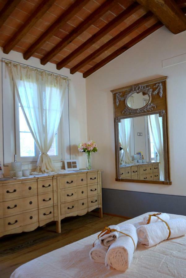 Hotel Elisabeth House à Lucignano Extérieur photo